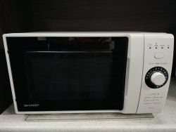 画像2: 36 美品 2023年製 シャープ 電子レンジ 18L ターンテーブルタイプ 横開き ヘルツフリー RE-TM18-W