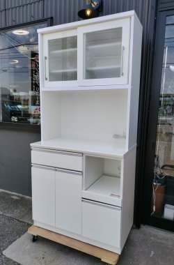 画像1: 極美品【愛知近郊・配送可】参考価格 64,990円★ニトリ 食器棚 キッチンボード レジューム コンセント付 高さ190.5×幅89.5×奥行50.5cm