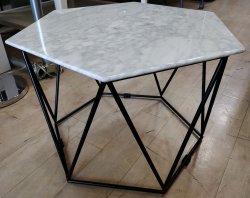 画像1: 【愛知近郊・配送可】参考価格49,990円 アルモニア 大理石テーブル ホワイト 幅60cm×奥行52cm×高さ39.5cm コーヒーテーブル モダン