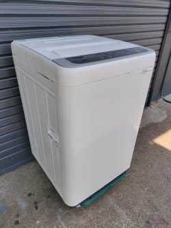 画像1: 69【愛知近郊・自社配送可】2018年製★パナソニック 5.0kg 全自動洗濯機 抗菌加工ビッグフィルター つけおきコース 縦型 上開き NA-F50B11