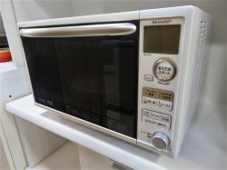 画像1: 04シャープ　オーブンレンジ　20L　ホワイト系　解凍機能　ヘルシー機能　RE-S7C-W　2016年製