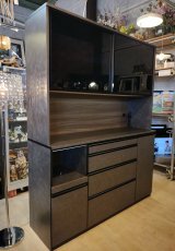  美品【愛知近郊・配送可】IDC参考価格198,000円 松田家具 食器棚 キッチンボード ガバーナ 高さ203×幅156×奥行48cm 石目柄 クローチェ