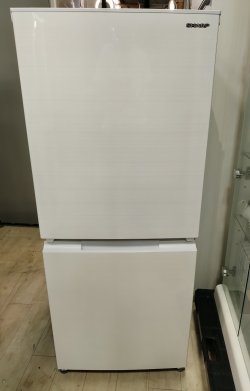 画像2: 127美品【愛知近郊・配送可】2021年製 シャープ 冷凍冷蔵庫 152L つけかえどっちもドア 耐熱100℃トップテーブル 右開き/左開き SJ-D15H-W