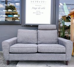 画像2: 美品【愛知近郊・配送可】 2人掛け コンパクトソファー 幅150.5cm×奥行78cm×高さ93cm グレー系