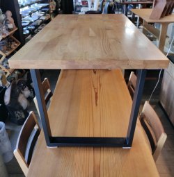 画像2: 【愛知近郊・配送可 】無垢 ダイニングテーブル 4人用 幅140cm×奥行80cm×高さ70cm