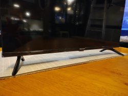 画像7: 47美品【愛知】2023年製 32V型 ハイビジョン液晶テレビ ハイセンス 壁掛け対応 ネット動画 32A40H リモコン代用品