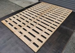 画像5: (2)参考価格29,900円 めいじ屋 すのこ連結ベッド ダブル 折り畳み 二つ折り 長さ200.5cm×幅140cm×高さ5cm 布団が干せる すのこマット
