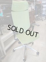 参考価格252,780円 オカムラ バロンチェア エクストラハイバック 可動ヘッドレスト アジャストアーム メッシュ ライムグリーン CP81AR-FDH6