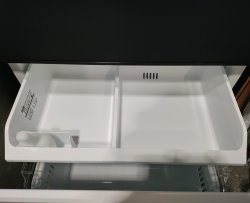 画像8: 135美品【愛知近郊・配送可】2022年製 東芝 冷凍冷蔵庫 356L ベジータ 3段冷凍室 右開き 3ドア マットチャコール GR-T36SC