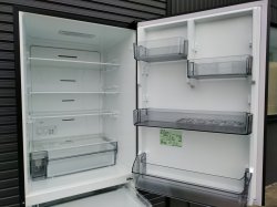 画像3: 135美品【愛知近郊・配送可】2022年製 東芝 冷凍冷蔵庫 356L ベジータ 3段冷凍室 右開き 3ドア マットチャコール GR-T36SC