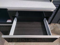 画像10: 【愛知近郊・配送可】参考価格237,952円 高橋木工所 食器棚 キッチンボード スライド扉 コンセント付 高さ210.5cm×幅110.5cm×奥行51cm