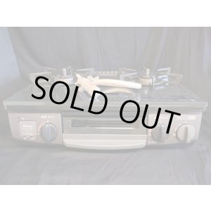 画像: 29美品【愛知】2021年製 リンナイ 都市ガス用 ガスコンロ グリル・ホース付 幅56cm 水無し片面焼き 左強火 安全機能 ガステーブル PT20N-BK
