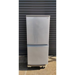 画像: 75美品【愛知近郊・自社配送可】2018年■シャープ■冷蔵庫 2ドア 137L 右開き/左開き付け替えタイプ SJ-D14D-S