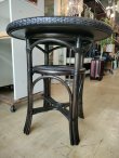 画像2: 【愛知近郊・配送可】参考価格41,800円 カザマ Kazama 籐・ラタン 丸テーブル ダイニングテーブル トップガラス 直径66cm×高さ69.5cm