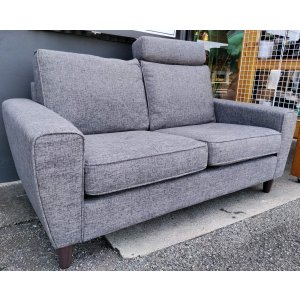 画像: 美品【愛知近郊・配送可】 2人掛け コンパクトソファー 幅150.5cm×奥行78cm×高さ93cm グレー系