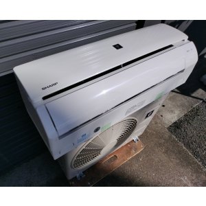 画像: 314 美品・禁煙【愛知近郊・取付・配送可】2023年製 シャープ 〜9畳 エアコン プラズマクラスター搭載 除菌機能 2.2kW100V AY-R22N-W