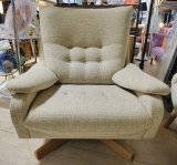 画像: 美品【愛知近郊・配送可】参考価格178,200円 アサヒ 1人掛けソファー 回転式 Roca ロカ 布製 硬めシート 幅86cm×奥行86cm×高さ95cm