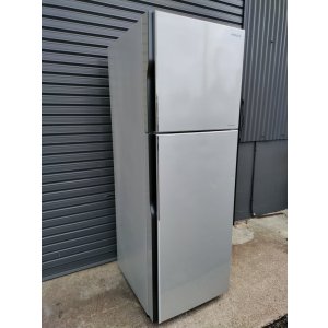 画像: 136【愛知近郊・配送可】日立 ノンフロン冷凍冷蔵庫 225L 大型トップフリーザー 右開き 2ドア メタリックシルバー R-23FA(S) 2015年製