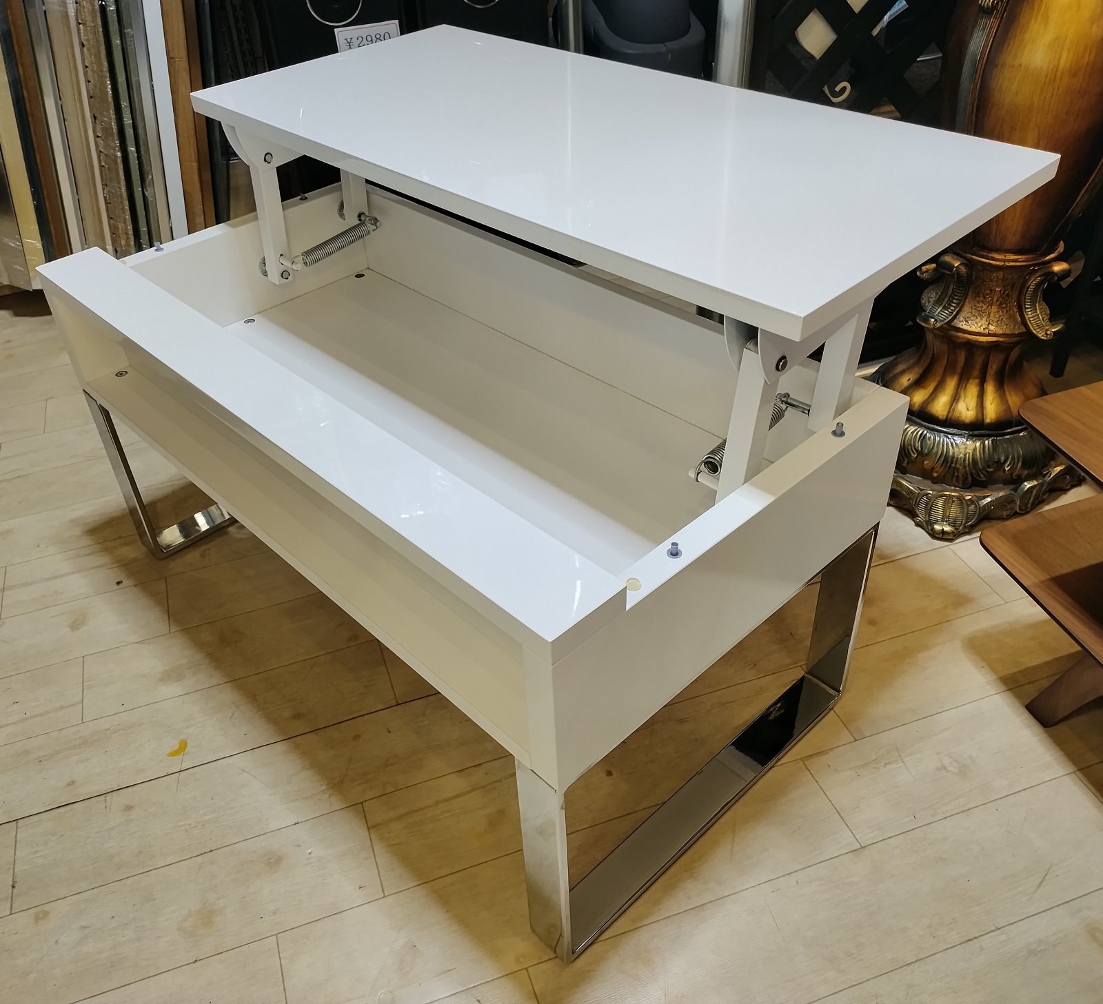 画像1: 【愛知近郊・配送可】参考価格49,900円 リフティングテーブル 幅90cm 腰かけながら使えるテーブル 収納たっぷり ホワイト